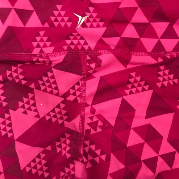 Old Navy Cropped Active Pants - Picture 3 of 3